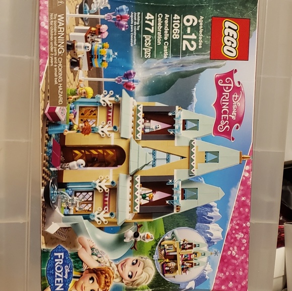 Lego friends frozen Arendelle castle 41068 - Picture 2 of 2